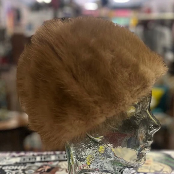 Reggi of Wilshire Vintage genuine mink hat